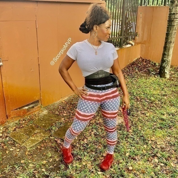 Flag Leggings - Picture 3 of 9